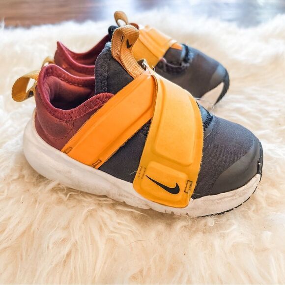 🍋 Nike • Little Kids’ Flex Advance Hook & Loo9p Closure Size 6C - Picture 2 of 8